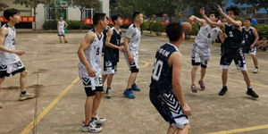 華鼎機(jī)械第二屆籃球比賽報(bào)道